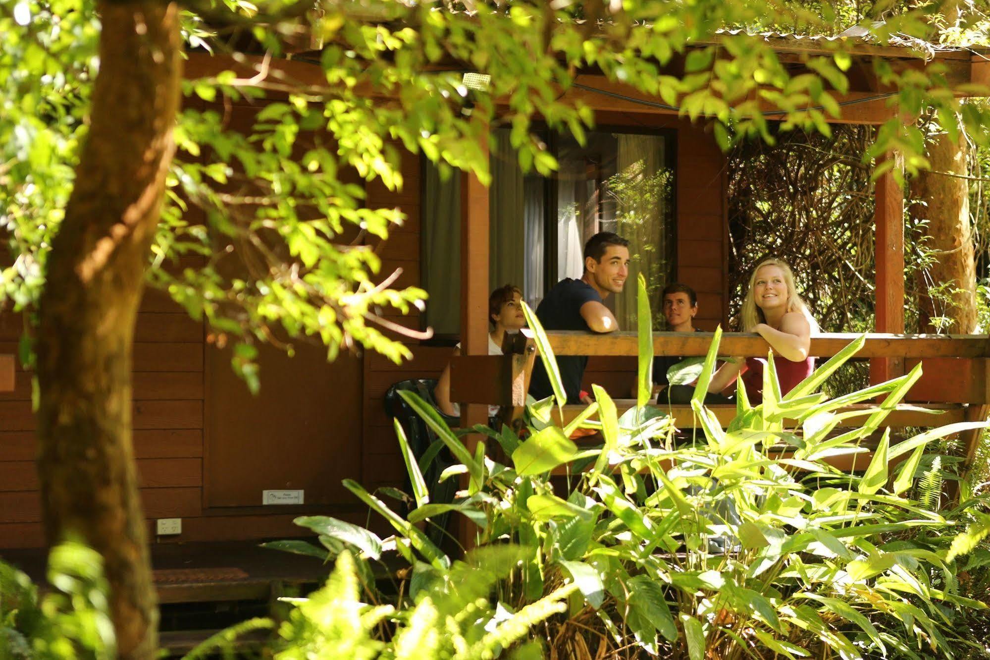 Samurai Beach Bungalows One Mile Экстерьер фото